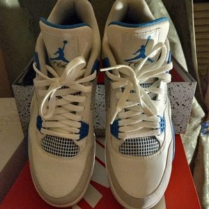 Like new solid retro  4s military blue